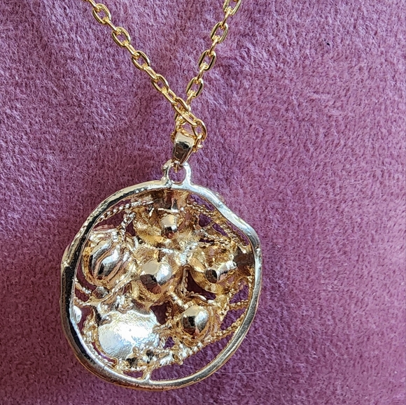 Beautiful Gemstone Necklace Set - Picture 6 of 10